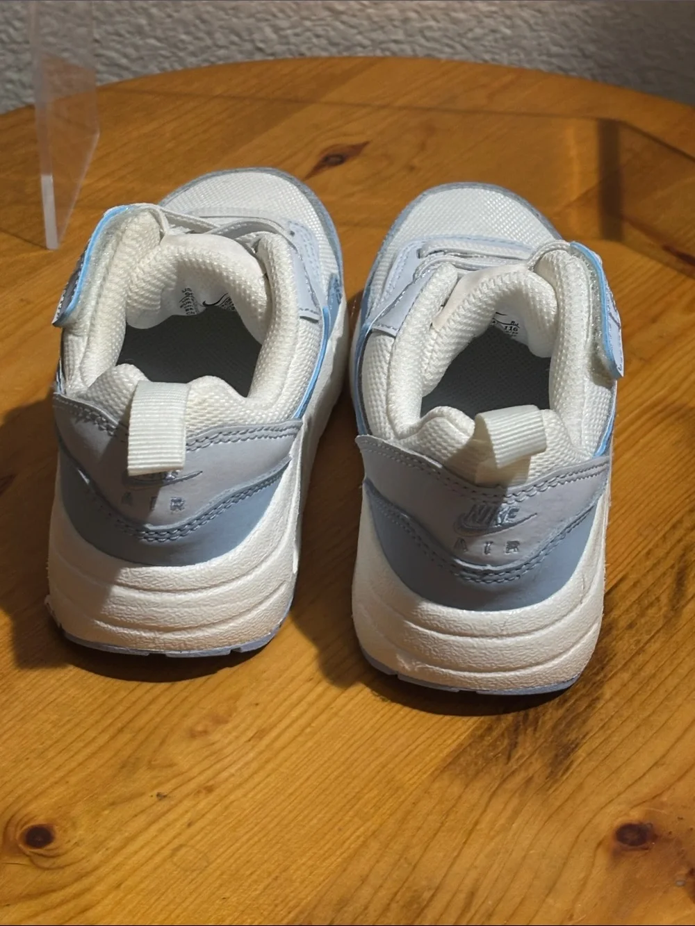 Nike Kids Light Blue and White Sneakers 9C